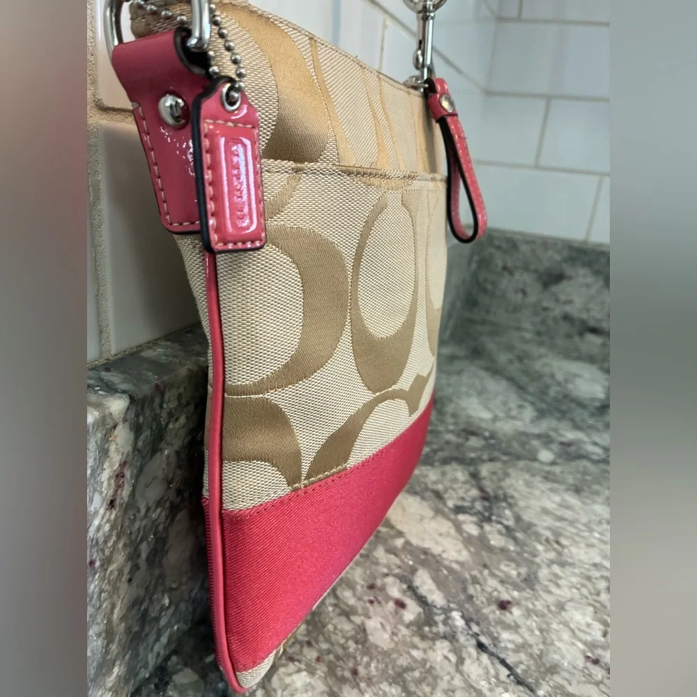 Coach Beige and Pink Crossbody Bag - Picture 4 of 16